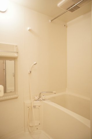 バス・シャワールーム　日々の疲れを癒すお風呂付です