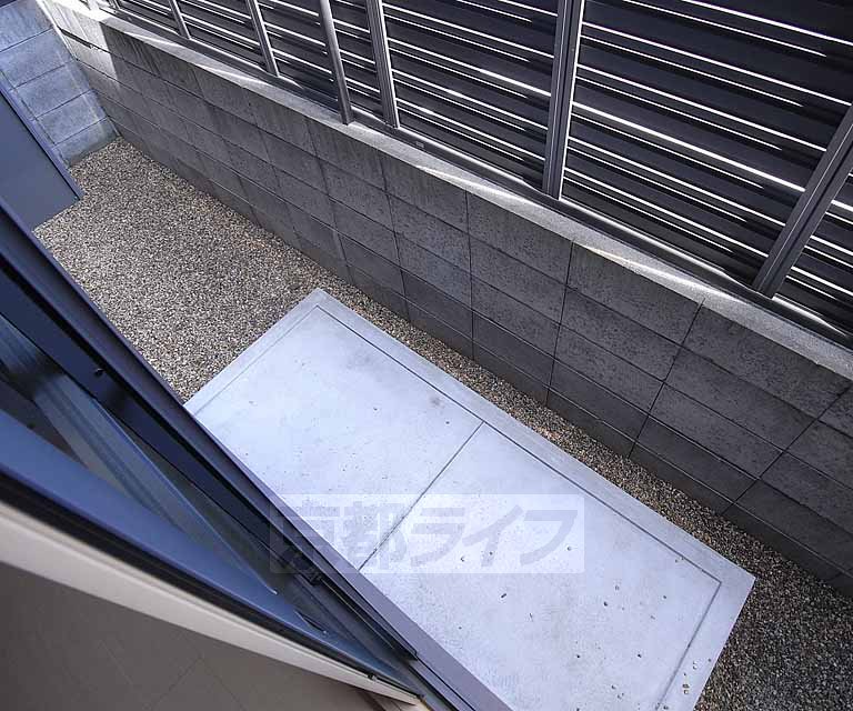 バルコニー　日当たりの良いバルコニー。