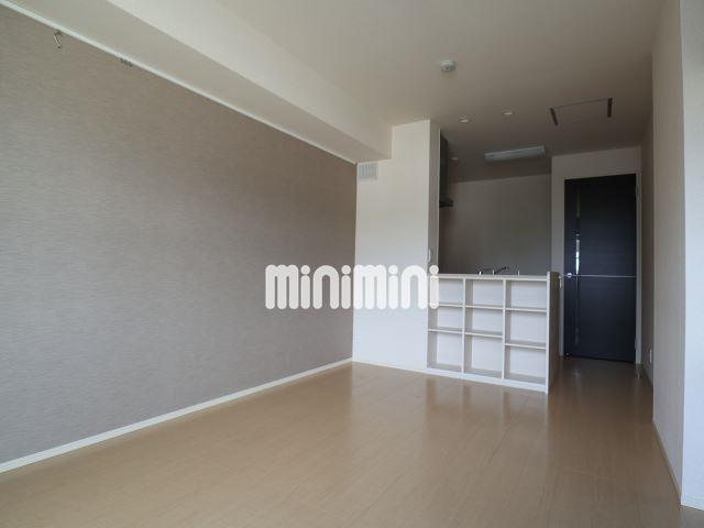 その他部屋・スペース　ベランダ側から見た１０．７帖リビングです！