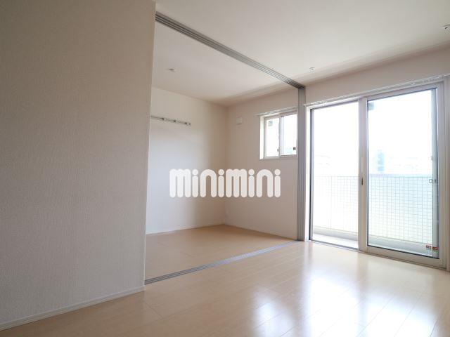 居室・リビング　キッチン側から見たリビングです！