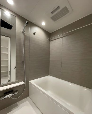 バス・シャワールーム　☆ゆったりくつろげるお風呂☆