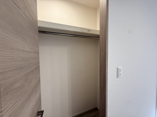 収納　同物件別号室の写真です。