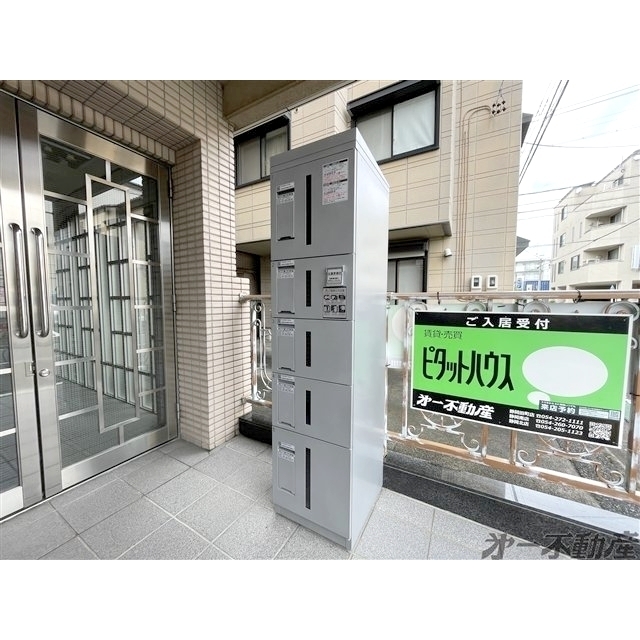 エントランス　宅配ボックス