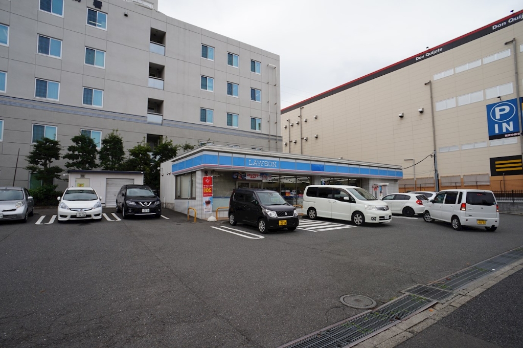 コンビニ　ローソン　港北大豆戸町店（コンビニ）まで623m