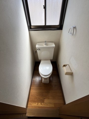 トイレ　トイレもきれいです