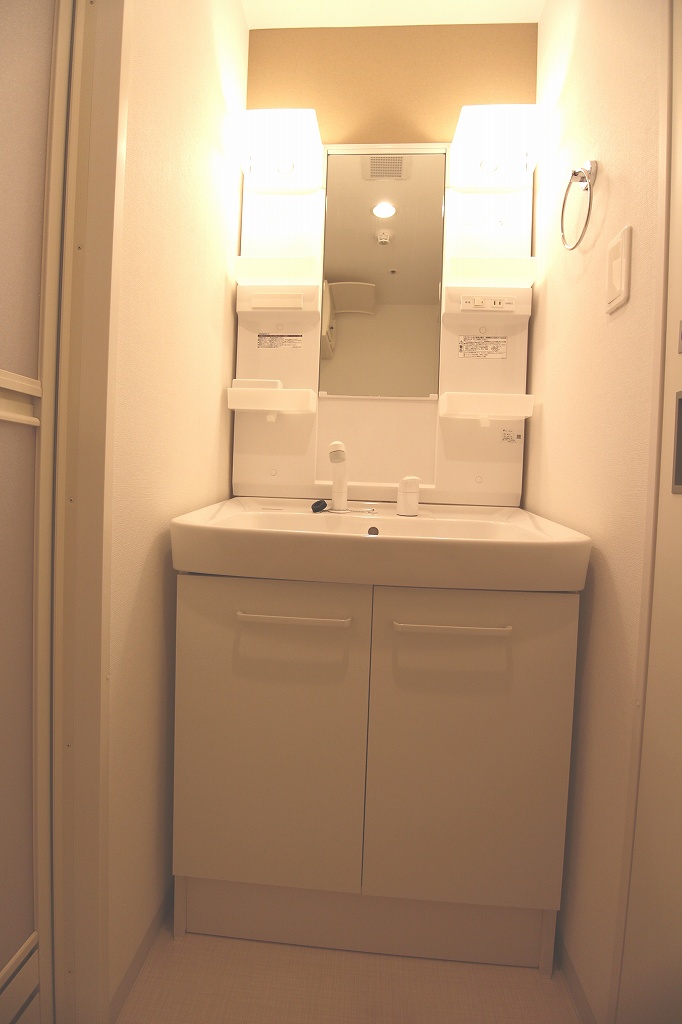 洗面設備　シャンプードレッサー　※別部屋参考写真