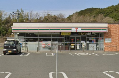 コンビニ　セブン-イレブン 伊万里松島町店（コンビニ）まで283m