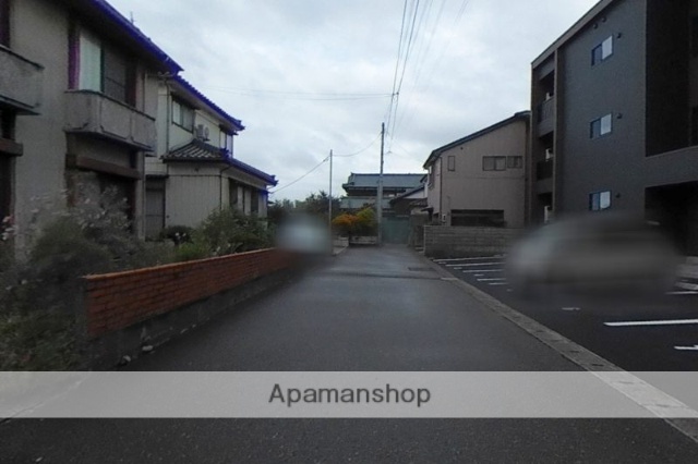 その他　前面道路（その他）まで0m