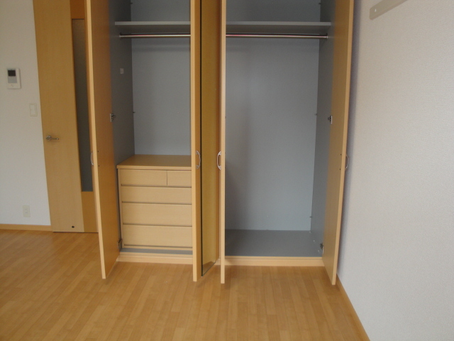 収納　クローゼット