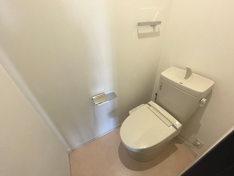 トイレ　別部屋参考写真