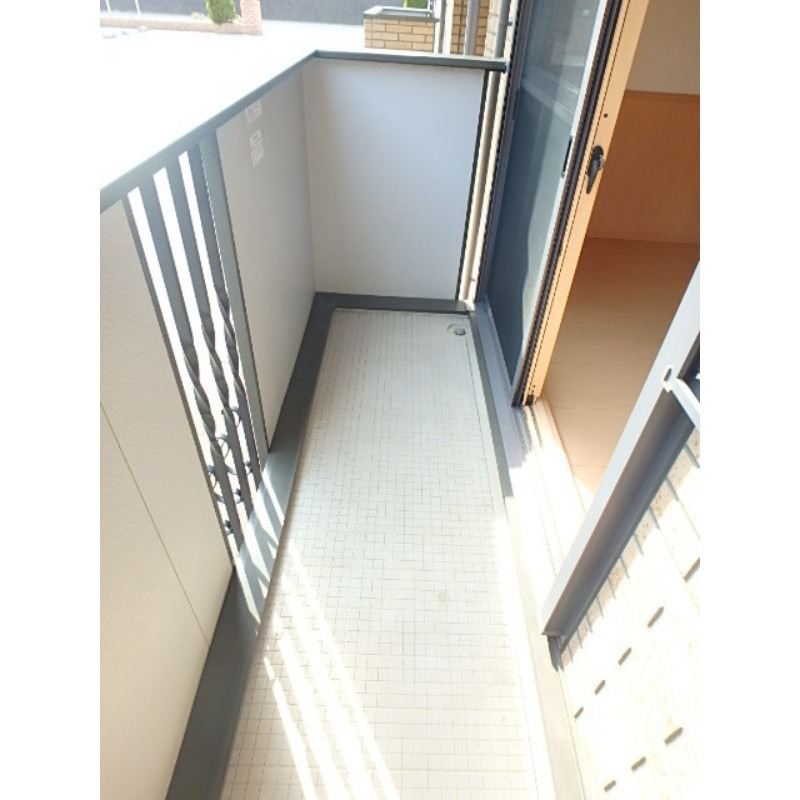 バルコニー　図面と現状に相違がある場合には現状を優先