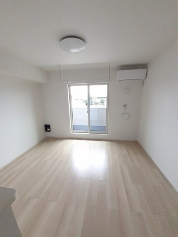 居室・リビング　使いやすい居間です