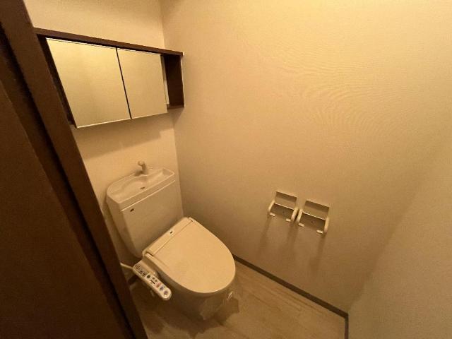 トイレ　シャワー付トイレ