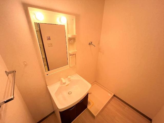 洗面設備　洗髪洗面化粧台