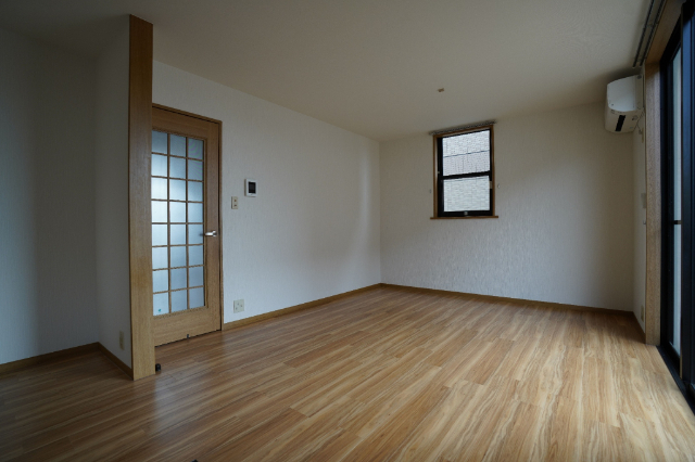 居室・リビング　同じ敷地内の別のお部屋