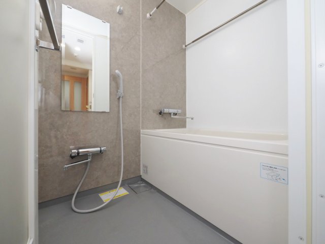 バス・シャワールーム　ゆったり過ごせるお風呂です