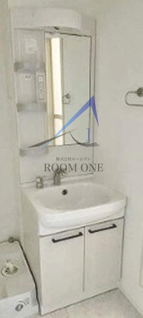 洗面設備　洗面台です。