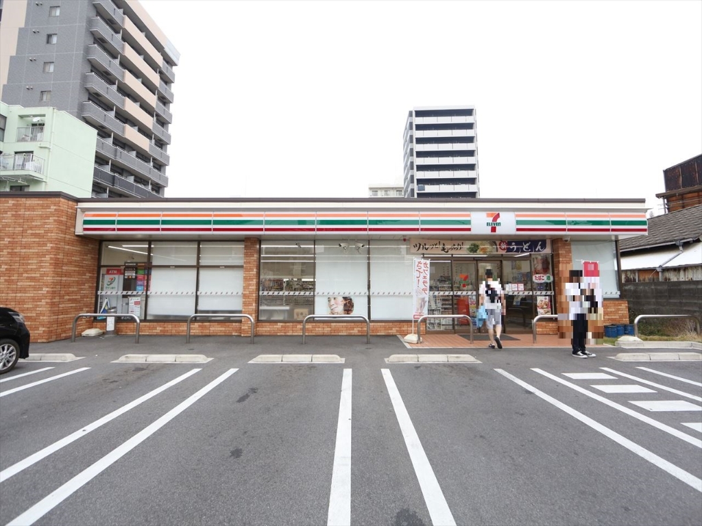 コンビニ　セブンイレブン名古屋新栄２丁目南店（コンビニ）まで50m