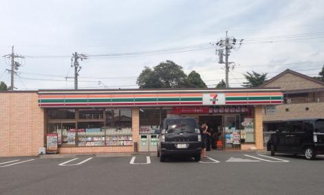 コンビニ　セブンイレブン鈴鹿矢橋1丁目店（コンビニ）まで150m