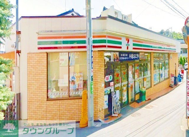 コンビニ　セブンイレブン横浜上倉田中央店（コンビニ）まで460m