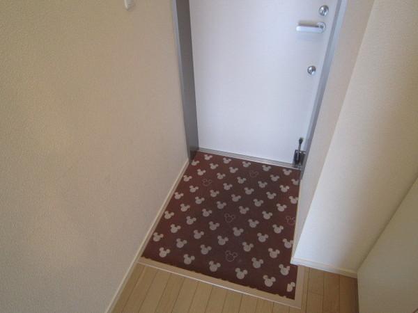 玄関　玄関です。布地のカワイイ柄になってます