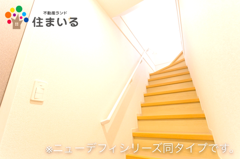 玄関　※写真は同型タイプとなります