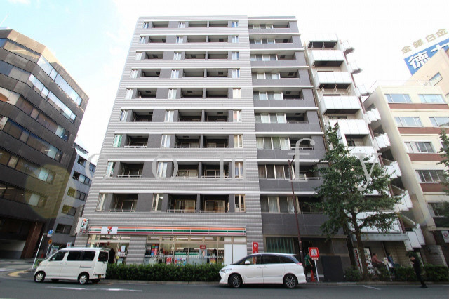 建物外観　総階数１０階建て