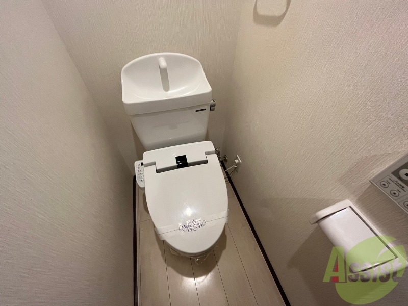 トイレ　トイレです。ウォシュレット付を探している方、おすすめです。