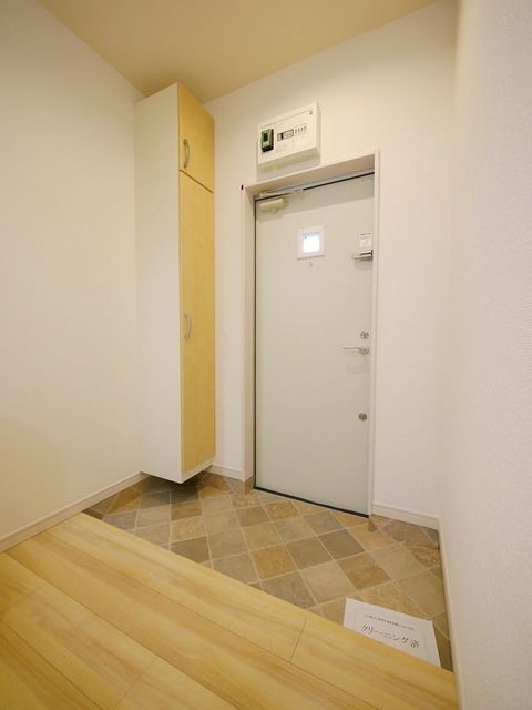 玄関　反転タイプ