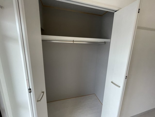 収納　リビングのクローゼットです。