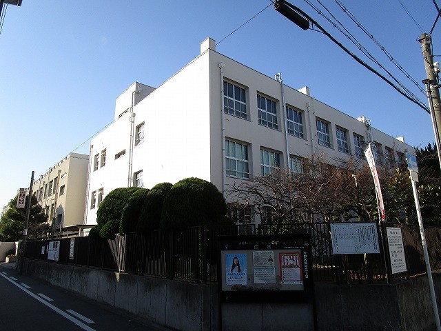 小学校　巽小学校（小学校）まで600m