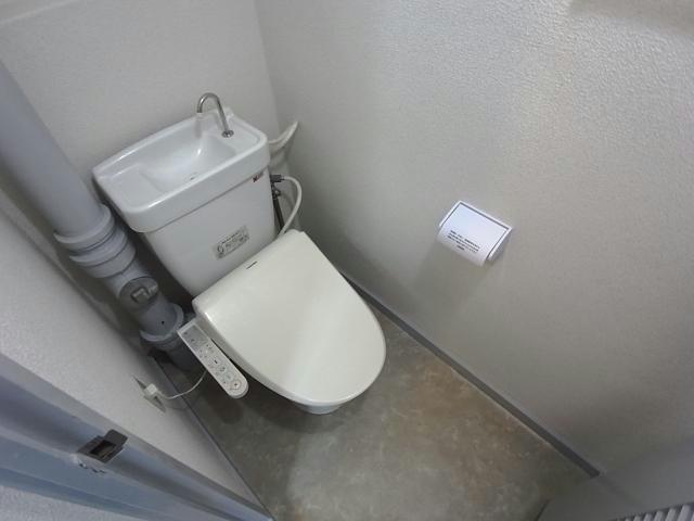 トイレ　※同型参考※