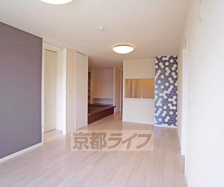 居室・リビング　明るい洋室です。