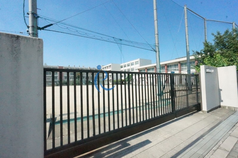小学校　大阪市立加美北小学校（小学校）まで876m