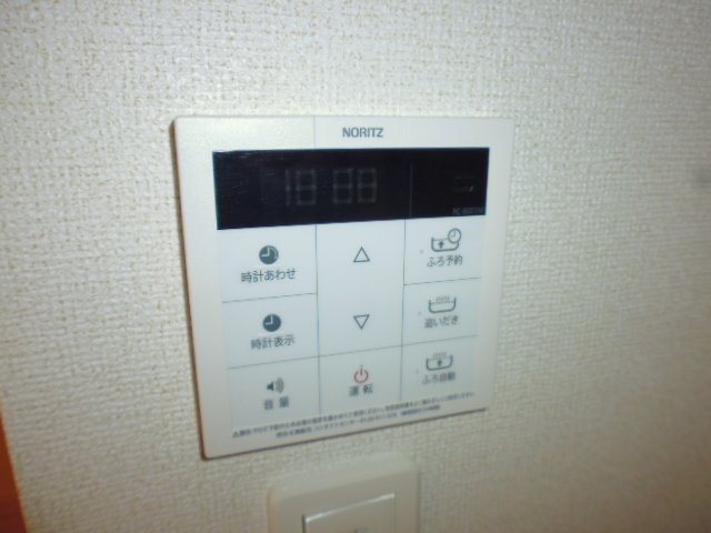 その他設備　給湯リモコン