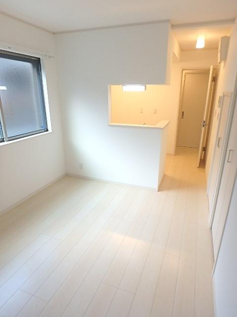 居室・リビング　豊島区要町１丁目　ファミーユ要町