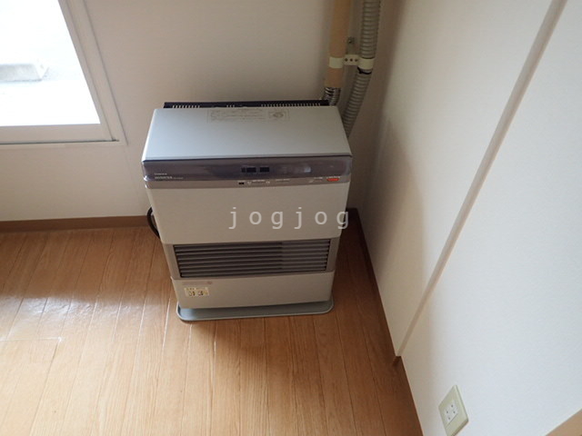 その他設備　灯油ＦＦストーブ