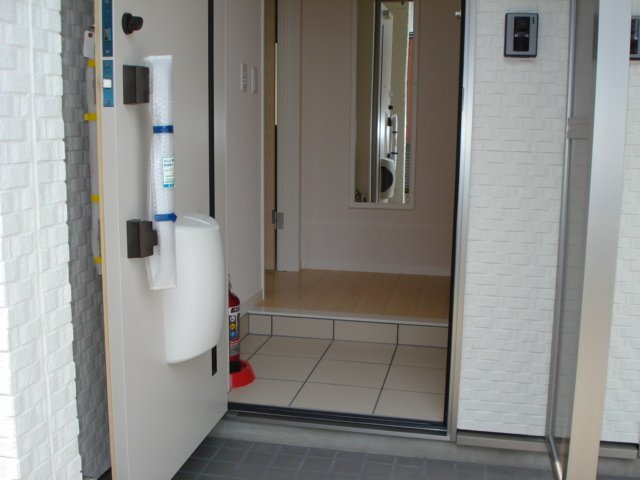 玄関　玄関（イメージ）