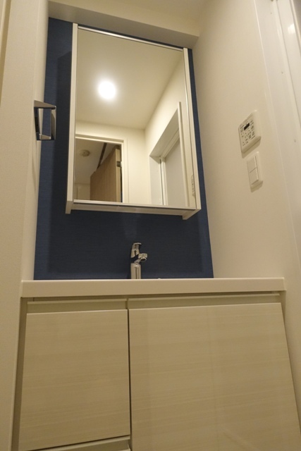洗面設備　※写真は同タイプ住戸です。