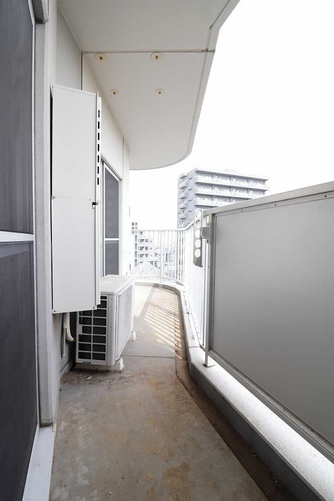 バルコニー　※同物件、別部屋の写真です。