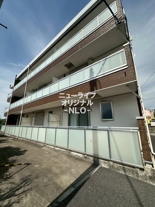 建物外観　シンプルモダンな素敵な外観の建物です。
