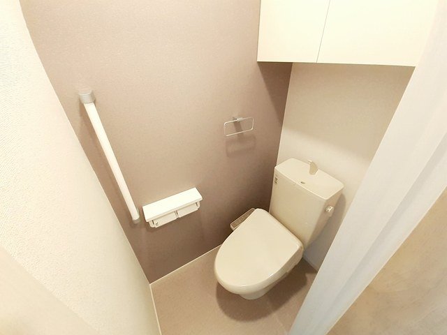 トイレ　シンプルで使いやすいトイレです