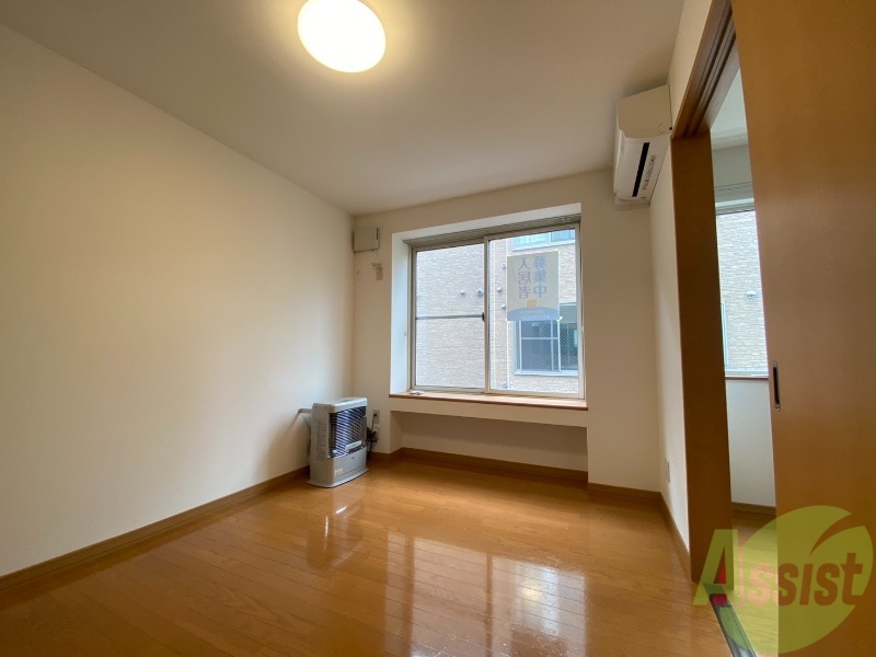 居室・リビング　広くてキレイなお部屋が広がっていて、充実した生活が送れそう。