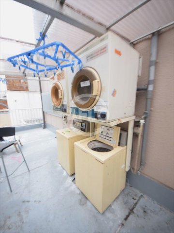 その他設備　ラパンジール京町堀　コインランドリー