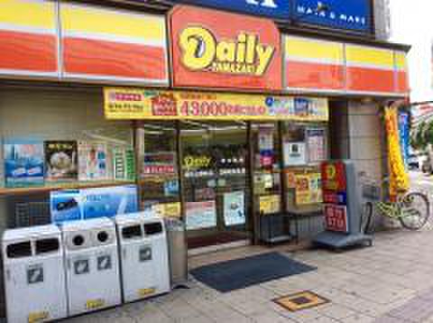 コンビニ　デイリーヤマザキ（コンビニ）まで120m