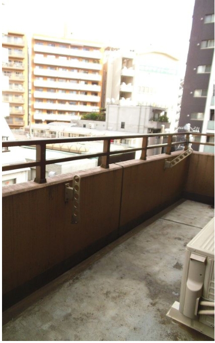 バルコニー　他部屋参考のお写真です