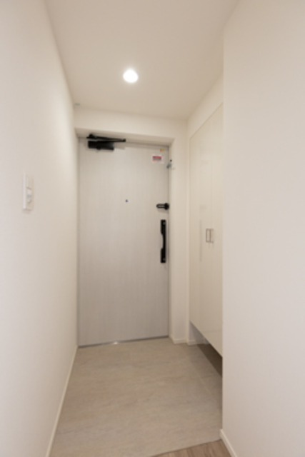 玄関　※写真は同タイプ住戸です。