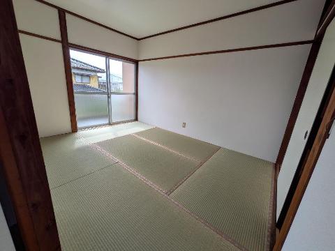三愛ハイツの居間写真