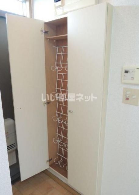 COZY弥生の玄関写真