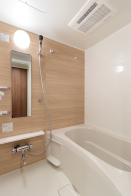 バス・シャワールーム　※写真は同タイプ住戸です。